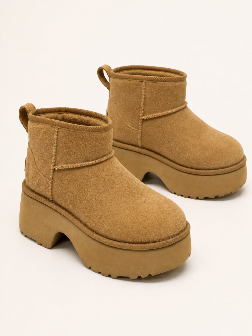 UGG Classic Ultra Mini New Heights Chestnut Platform Boots Women's Size 10